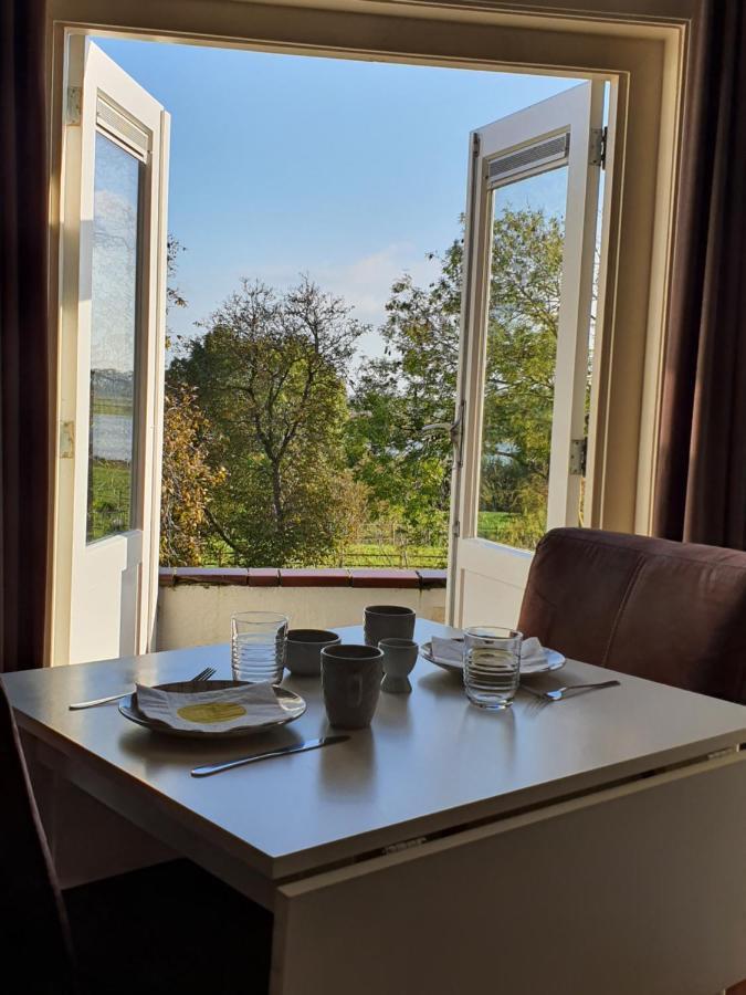 B&B Maaslandje Wijk en Aalburg Екстер'єр фото